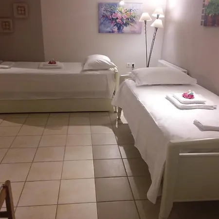 Case de vacanță Paloma Karavádhos